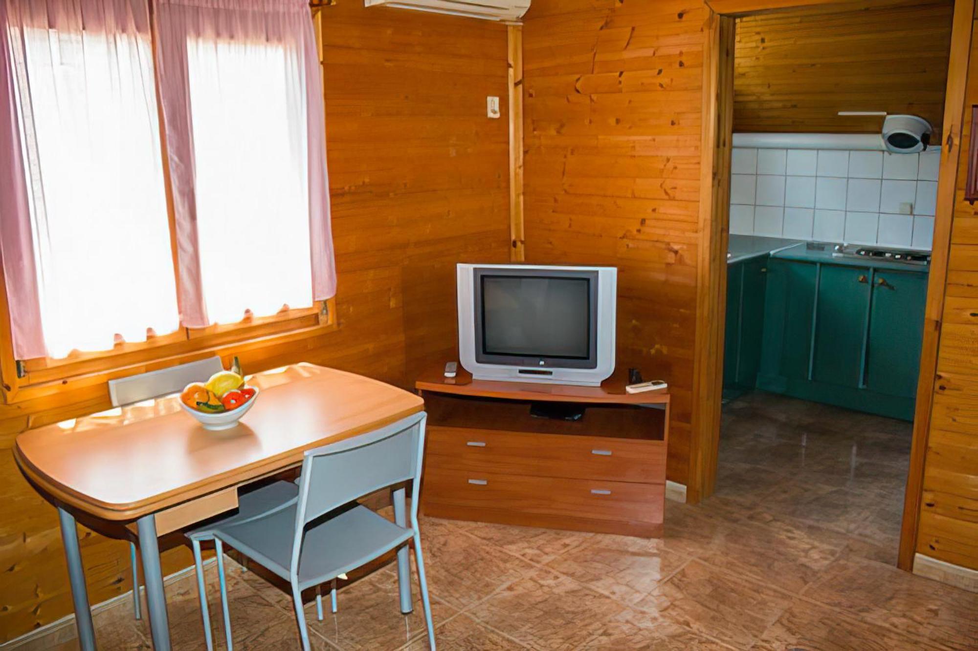 Arc De Bara Camping & Bungalows Roda de Bará 외부 사진